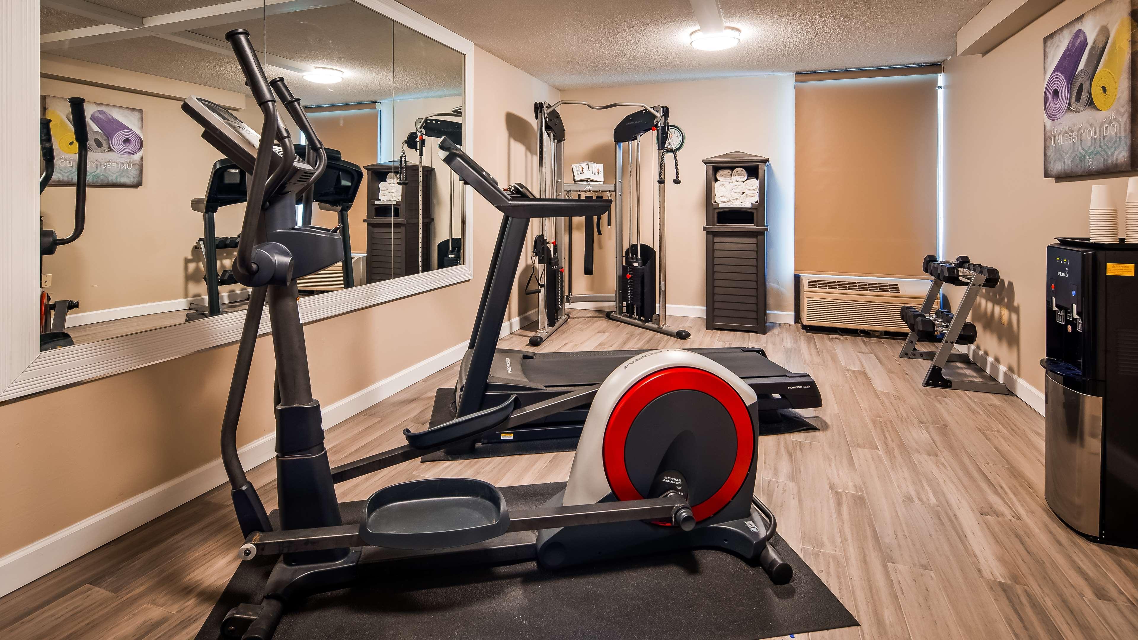 Best Western Plus Yadkin Valley Inn & Suites Jonesville Экстерьер фото