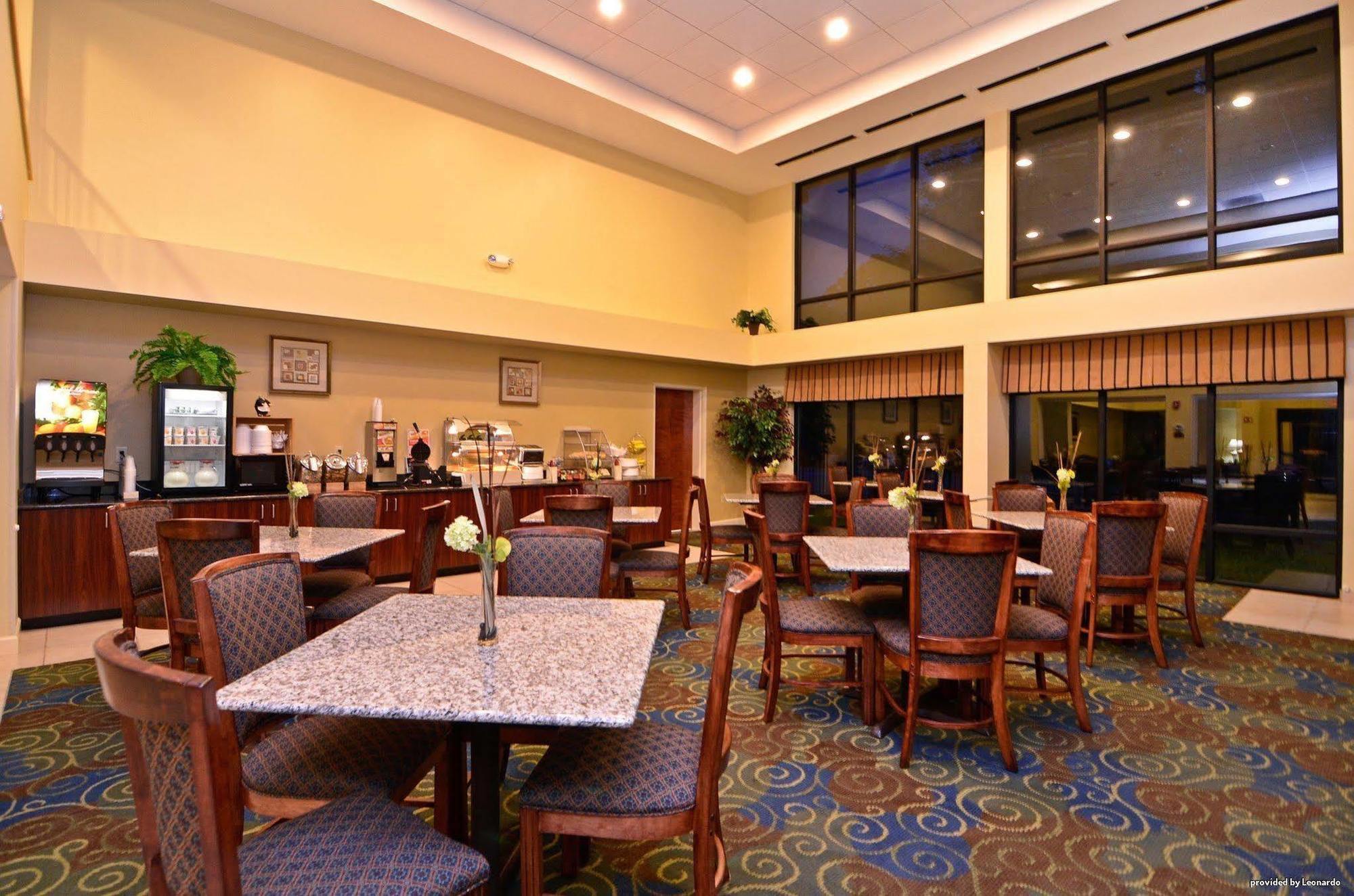 Best Western Plus Yadkin Valley Inn & Suites Jonesville Ресторан фото